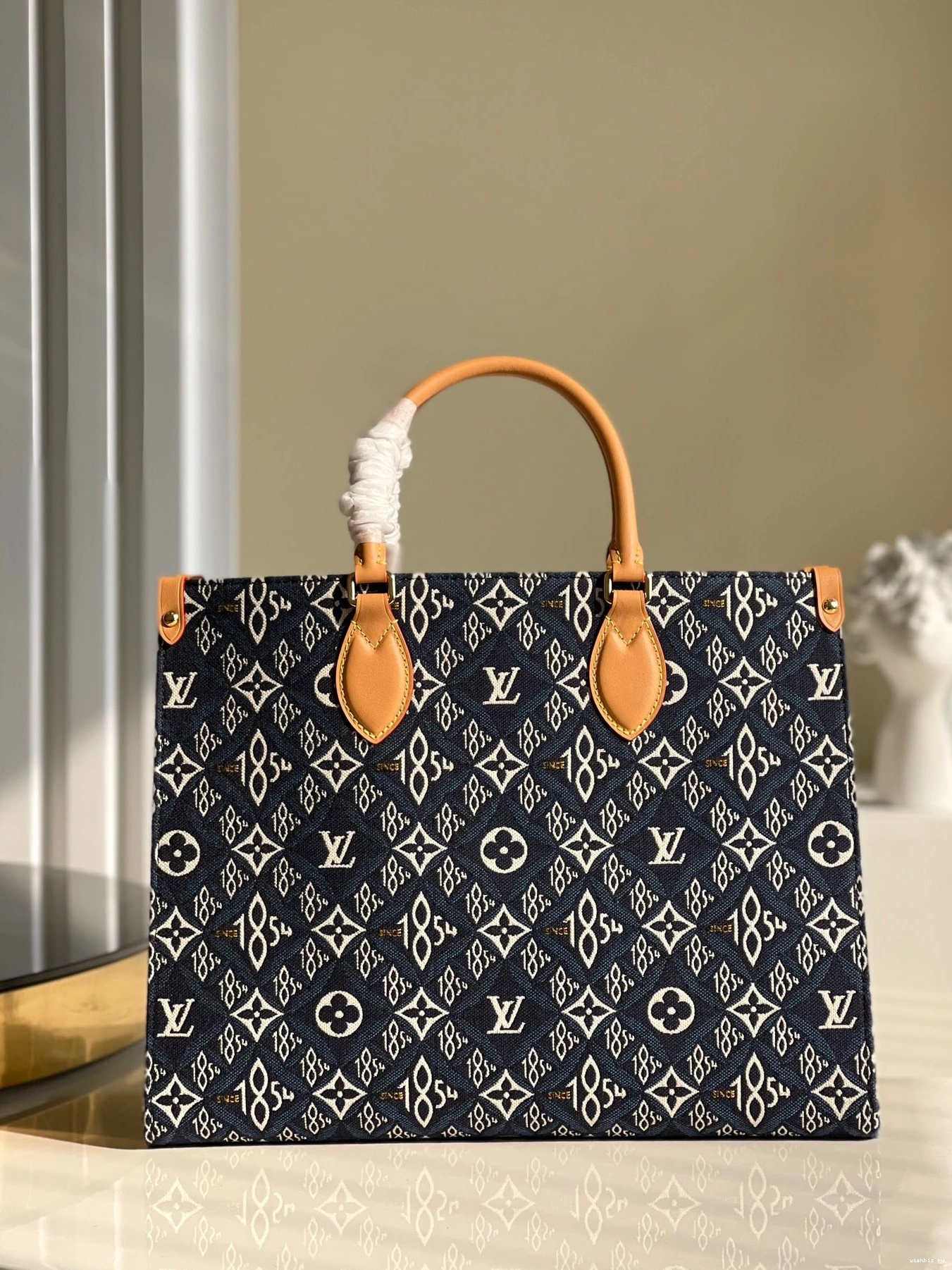 WIS MM VUITTON LOUIS ONTHEGO 0720